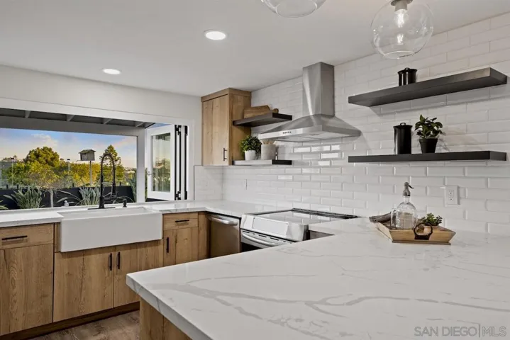 651 Solana Hills Ct, Solana Beach, California 92075