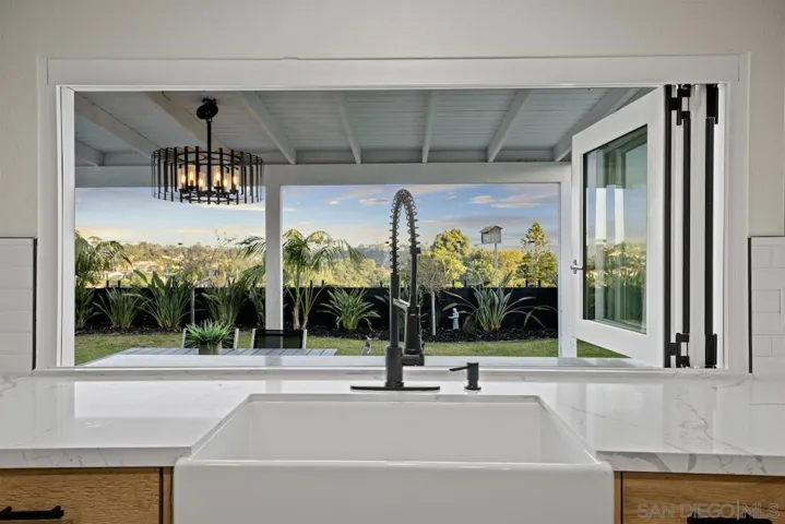 651 Solana Hills Ct, Solana Beach, California 92075