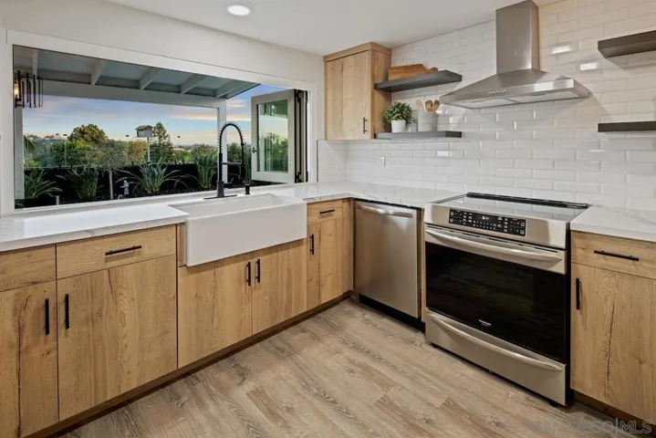 651 Solana Hills Ct, Solana Beach, California 92075
