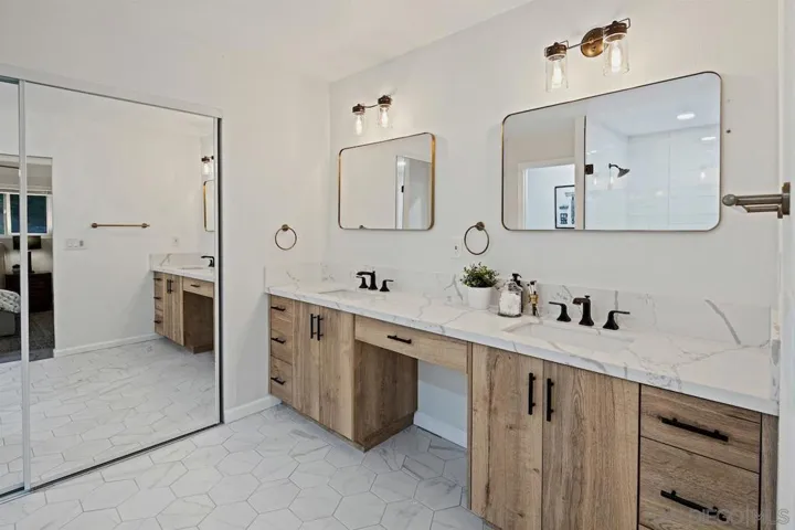 651 Solana Hills Ct, Solana Beach, California 92075
