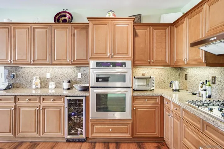 249 Encore Way, Corona, California 92879