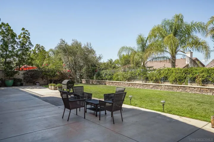 249 Encore Way, Corona, California 92879