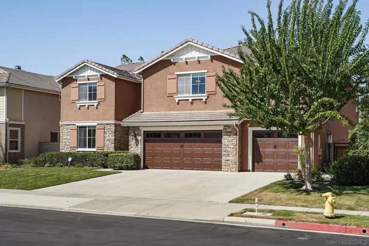 249 Encore Way, Corona, California 92879