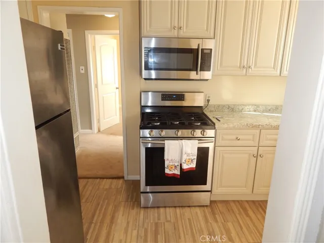180 Sycamore Street, Oxnard, California 93036