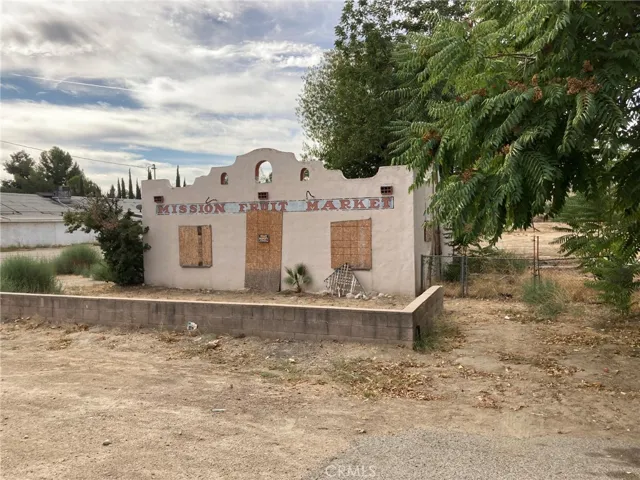 26769 Barton Road, Redlands, California 92373