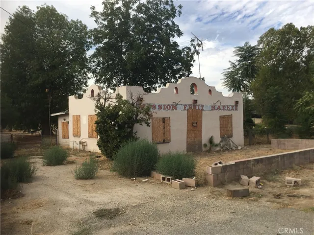 26769 Barton Road, Redlands, California 92373