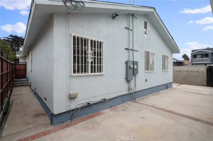 4239 S Harvard Boulevard, Los Angeles, California 90062
