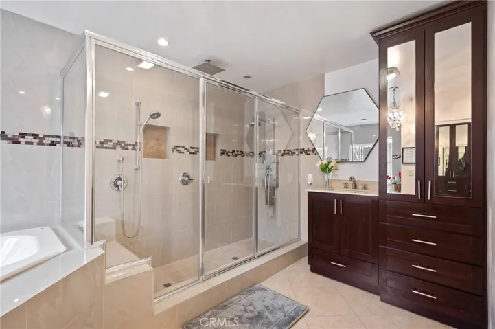 4239 S Harvard Boulevard, Los Angeles, California 90062