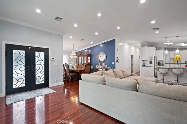 4239 S Harvard Boulevard, Los Angeles, California 90062