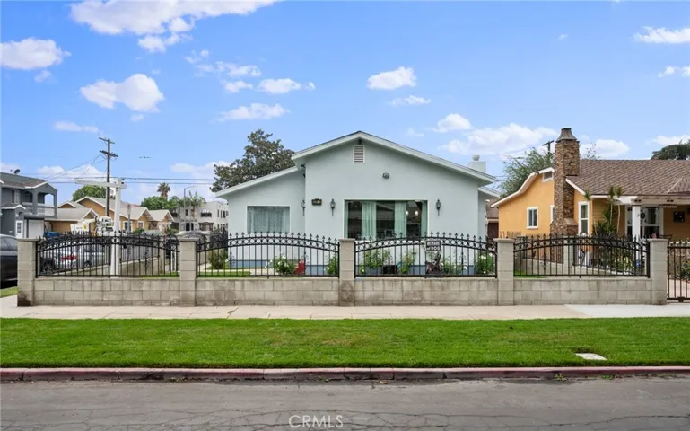 4239 S Harvard Boulevard, Los Angeles, California 90062