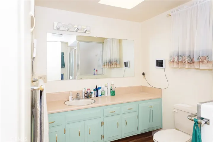 13550 Medinac Rd. (m5) 103l, Seal Beach, California 90740