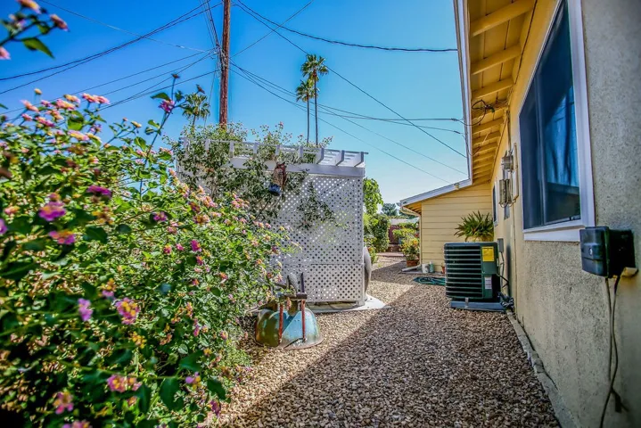 540 Snead Drive, Hemet, California 92543