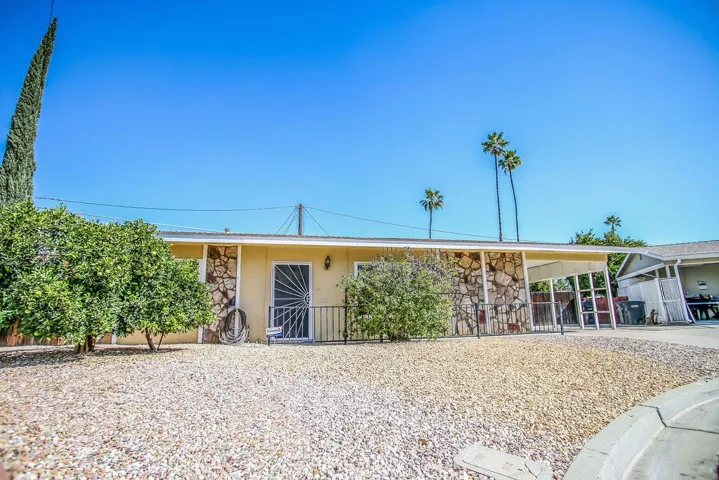 540 Snead Drive, Hemet, California 92543