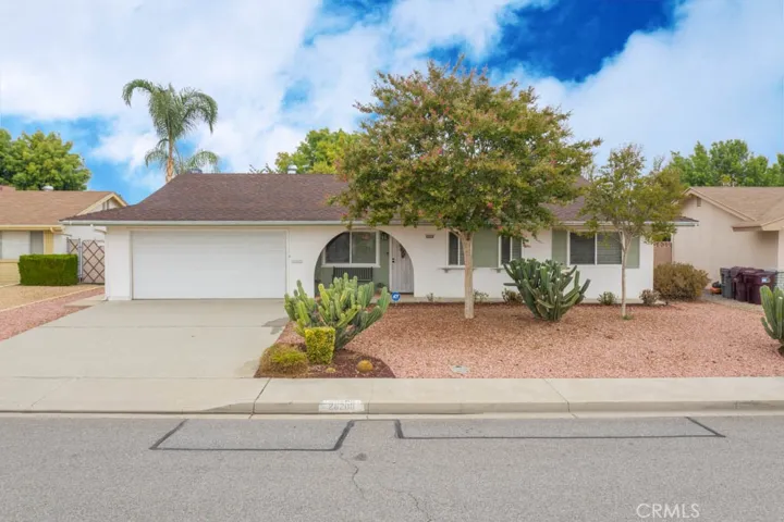 26200 Pine Valley Road, Menifee, California 92586