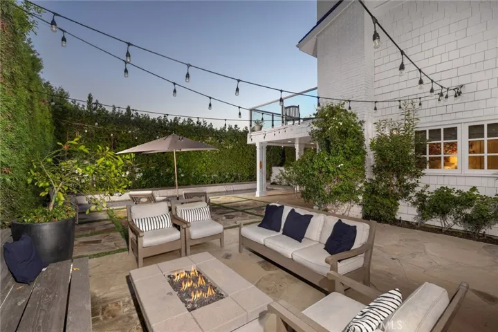 332 Evening Canyon Road, Corona Del Mar, California 92625