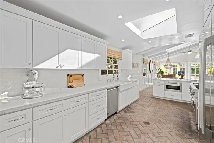 332 Evening Canyon Road, Corona Del Mar, California 92625