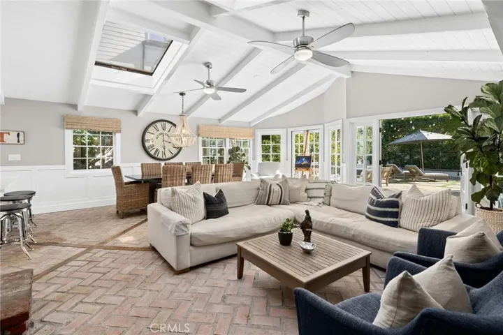 332 Evening Canyon Road, Corona Del Mar, California 92625
