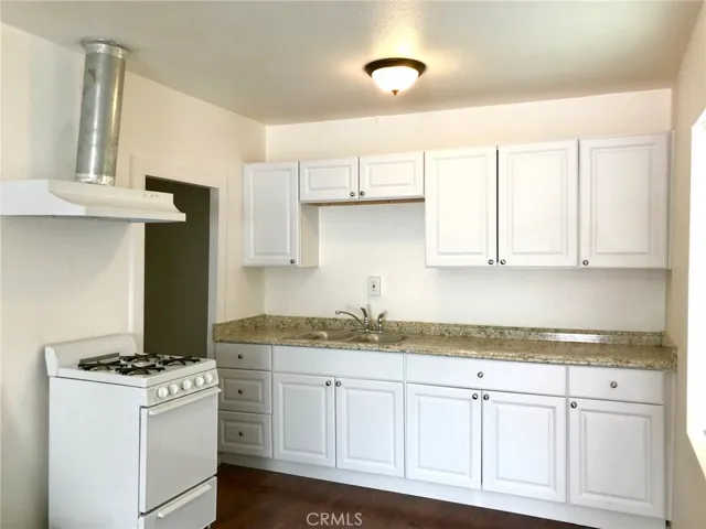 803 W 6th Street, San Pedro, California 90731