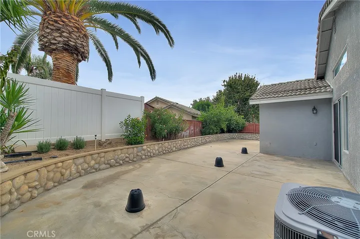 7755 Somerset Lane, Highland, California 92346