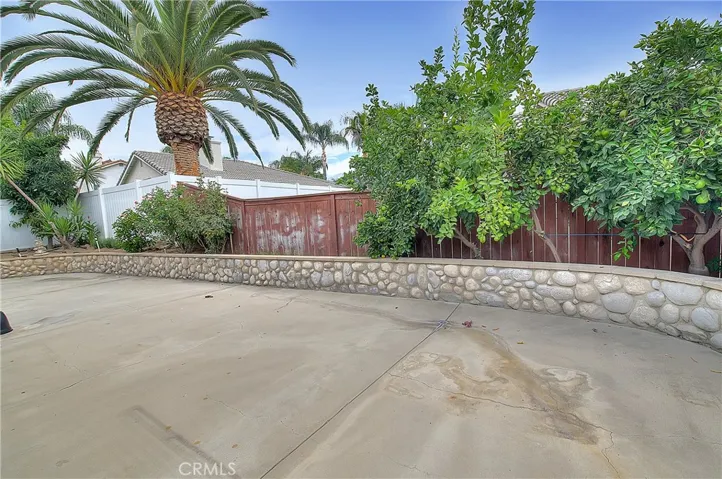 7755 Somerset Lane, Highland, California 92346