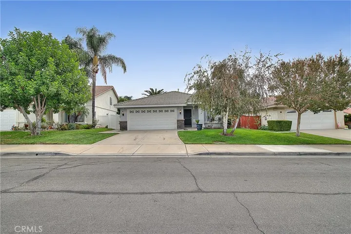 7755 Somerset Lane, Highland, California 92346