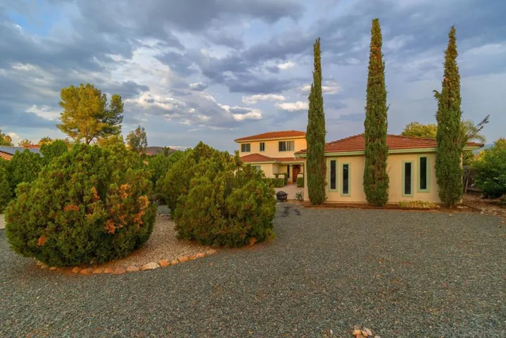 16321 Oakley Rd., Ramona, California 92065