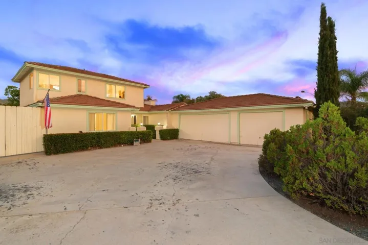 16321 Oakley Rd., Ramona, California 92065