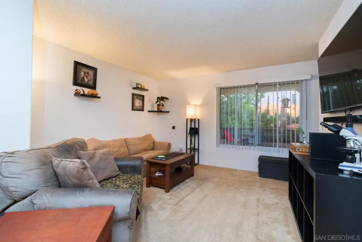 16321 Oakley Rd., Ramona, California 92065
