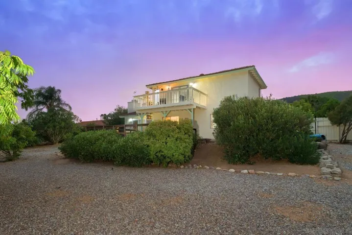 16321 Oakley Rd., Ramona, California 92065