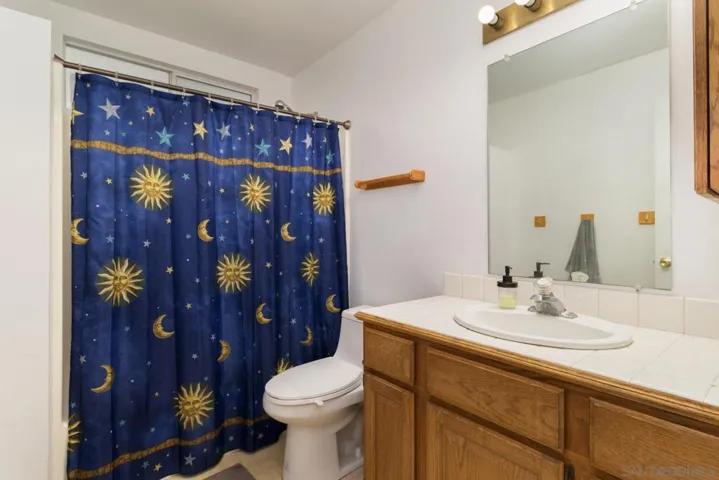 16321 Oakley Rd., Ramona, California 92065
