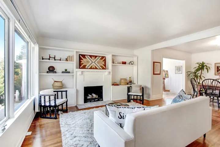 628 Euclid Street, Santa Monica, California 90402