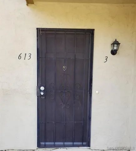 613 R Ave, National City, California 91950