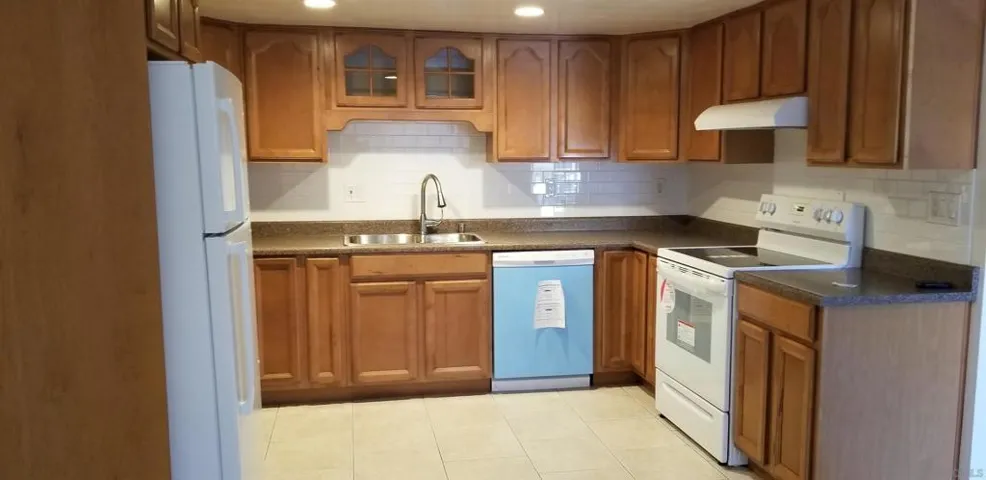 613 R Ave, National City, California 91950