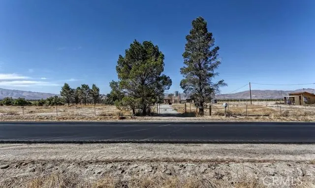 , Lucerne Valley, California 92356