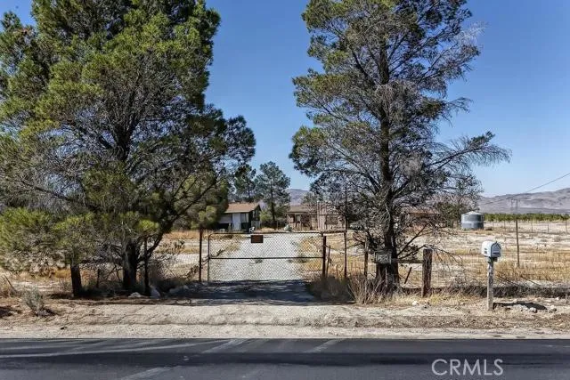 , Lucerne Valley, California 92356