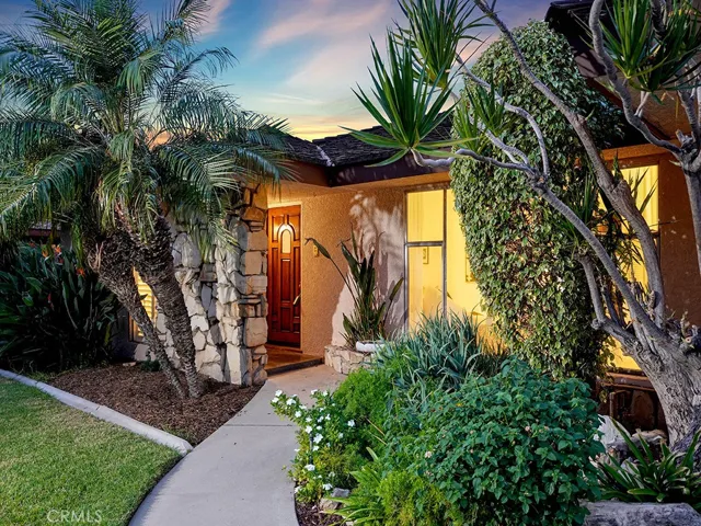 2213 Nutwood Avenue, Fullerton, California 92831