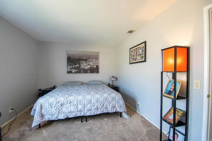 581 Carrie Cir, San Marcos, California 92069