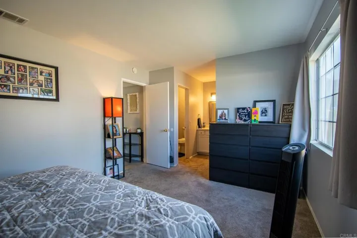 581 Carrie Cir, San Marcos, California 92069
