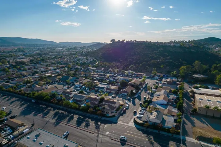 581 Carrie Cir, San Marcos, California 92069
