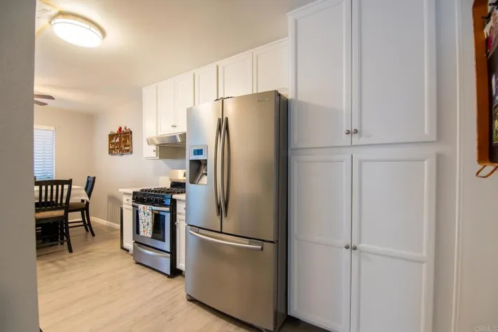 581 Carrie Cir, San Marcos, California 92069