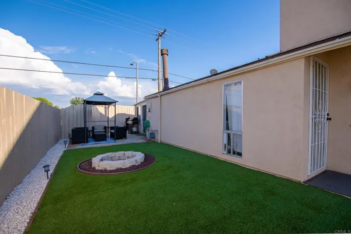 581 Carrie Cir, San Marcos, California 92069