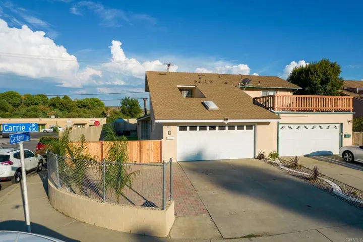 581 Carrie Cir, San Marcos, California 92069