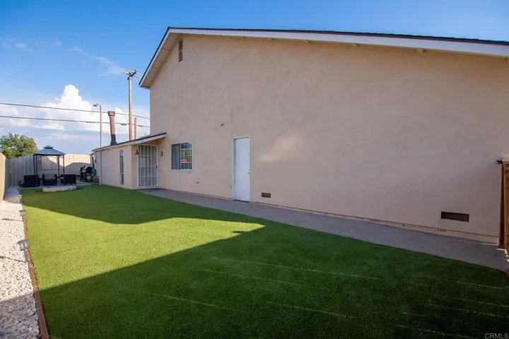 581 Carrie Cir, San Marcos, California 92069