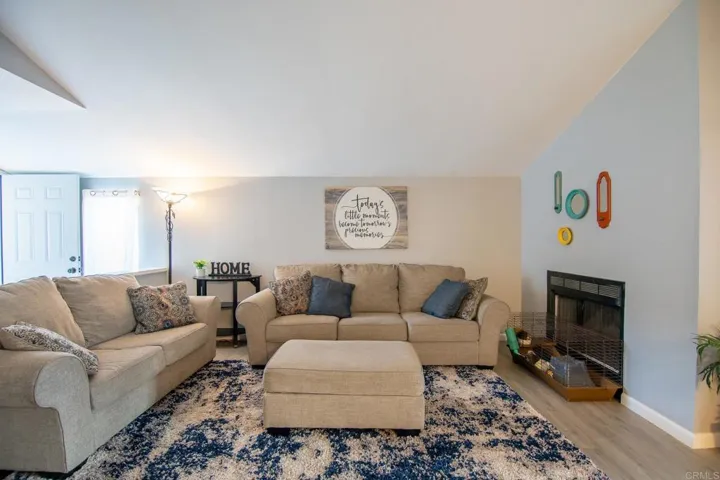 581 Carrie Cir, San Marcos, California 92069