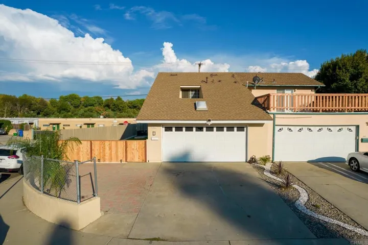 581 Carrie Cir, San Marcos, California 92069