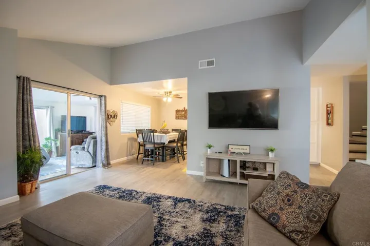 581 Carrie Cir, San Marcos, California 92069