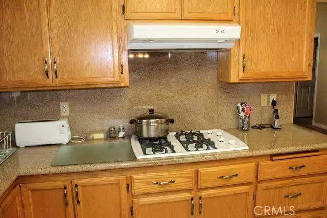 15319 Lookout Road, Apple Valley, California 92307