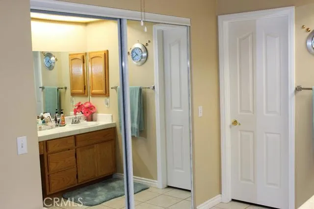 15319 Lookout Road, Apple Valley, California 92307