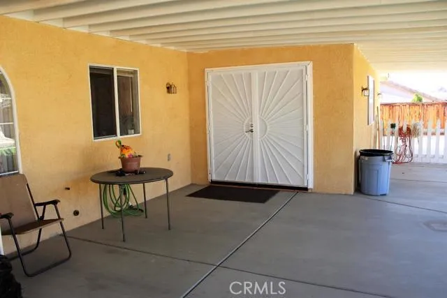 15319 Lookout Road, Apple Valley, California 92307