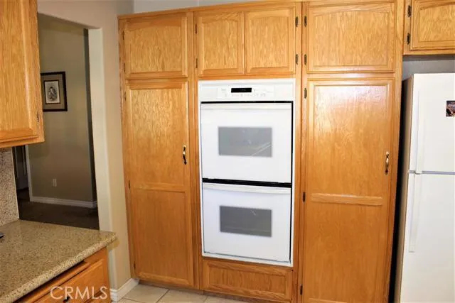 15319 Lookout Road, Apple Valley, California 92307